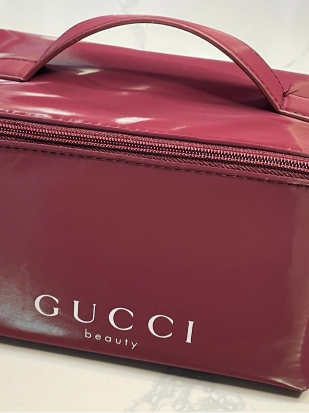 Gucci Beauty Glossy Cosmetic Travel Case